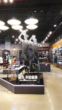 體育服裝專賣店賣場