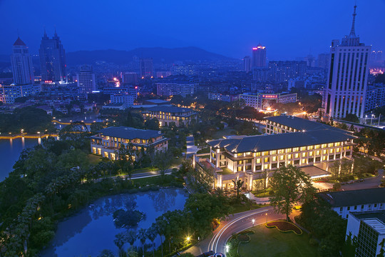 酒店外觀夜景