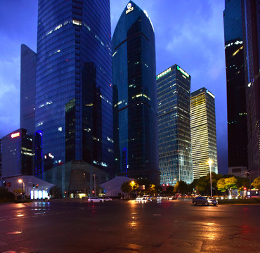 現(xiàn)代城市建筑夜景
