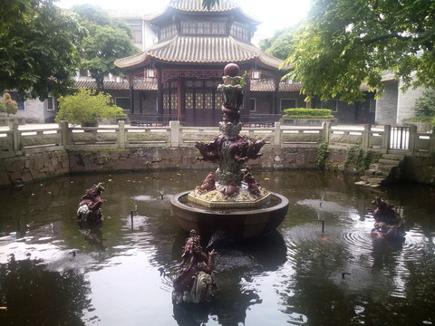 小池噴泉
