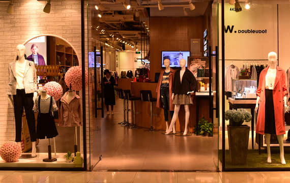 休閑女裝店