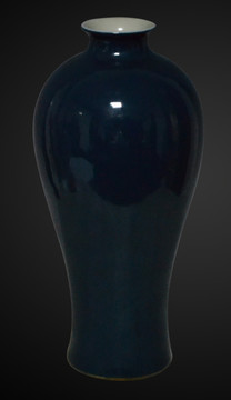 藍(lán)釉梅瓶
