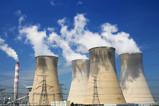 電廠 冷水塔 煙囪