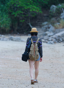 女人背影