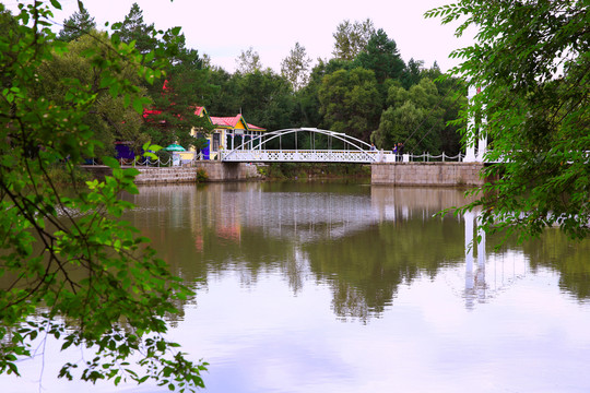 扎蘭屯吊橋公園
