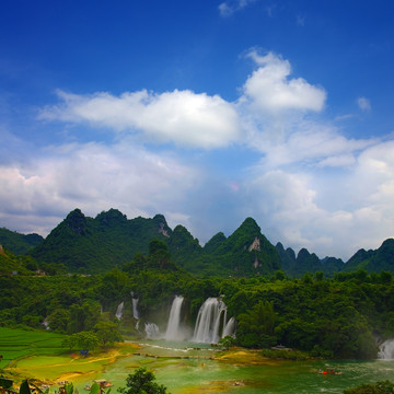 德天瀑布風(fēng)光