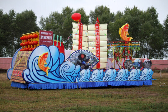 節(jié)日彩車 內(nèi)蒙