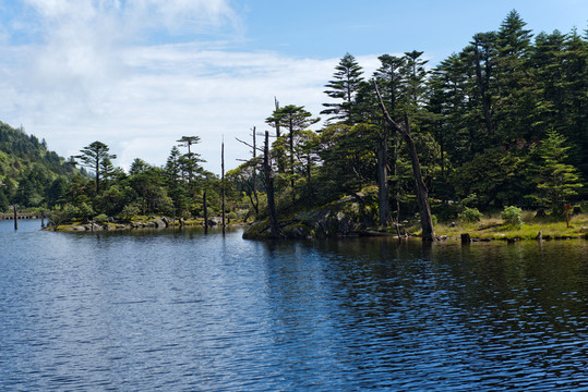 高山湖泊