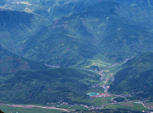 高山俯視圖