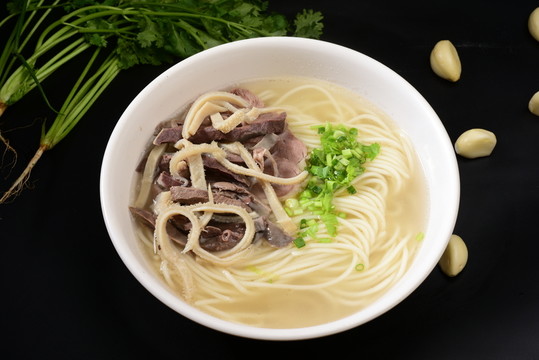 羊雜湯面