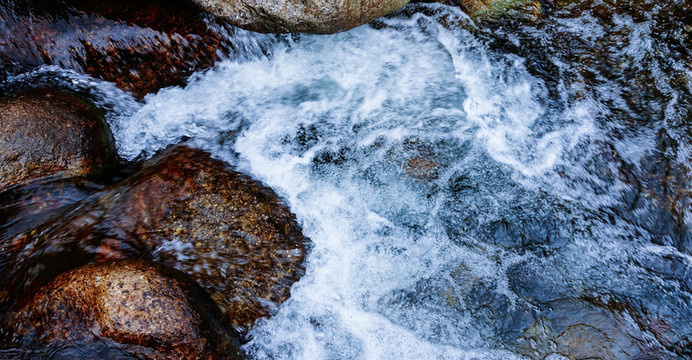 溪澗山水 流水