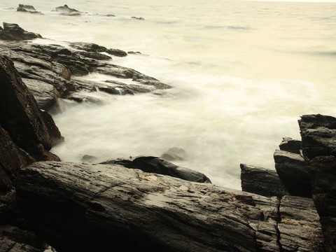 鹽洲島
