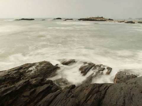 鹽洲島