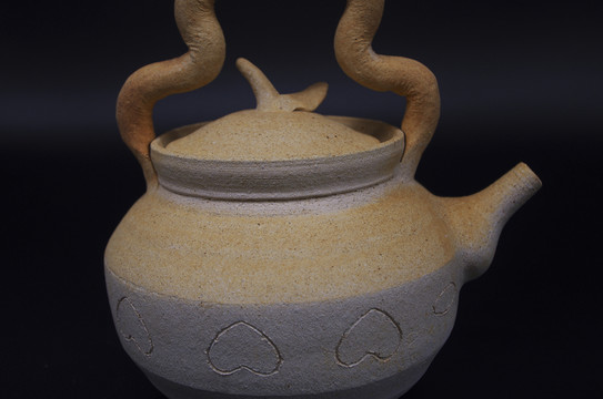 粗陶茶壺
