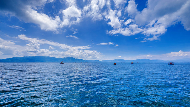 撫仙湖 湖面
