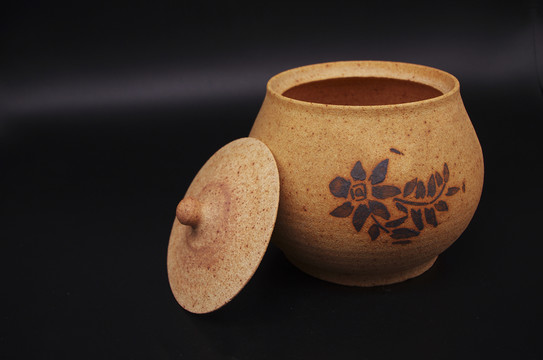 粗陶藝術(shù)品