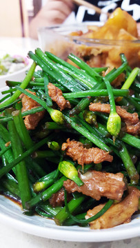 韭菜花炒肉絲