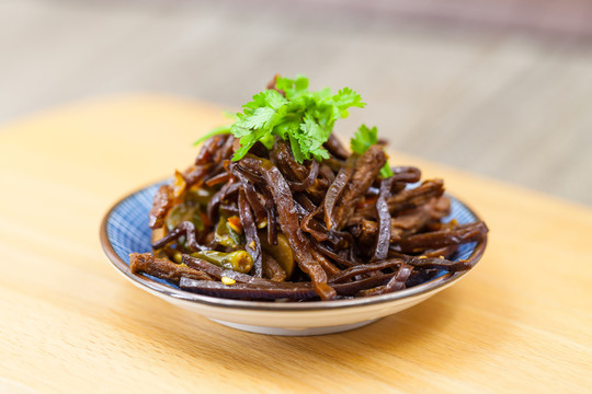 五香牛肉絲