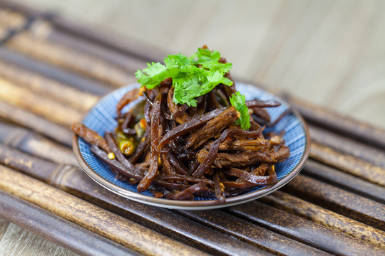 五香牛肉絲
