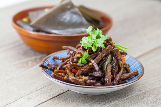 麻辣牛肉絲