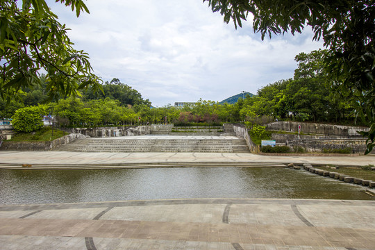 廣東省云浮市河濱廣場