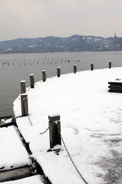 西湖雪