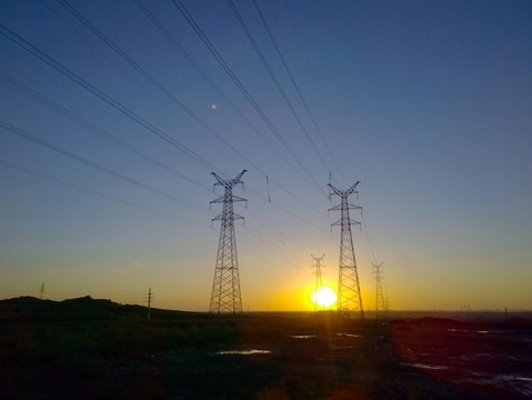 黃昏電塔