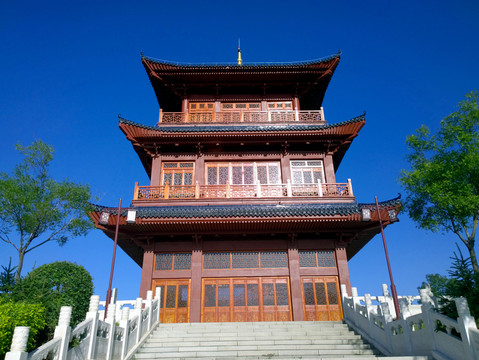 青龍山觀景塔