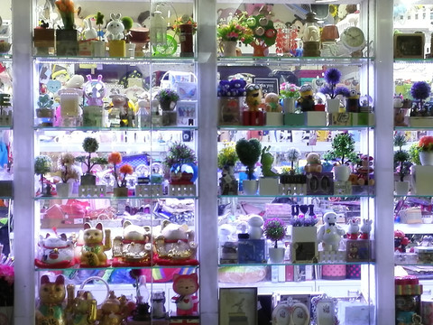 精品店 櫥窗