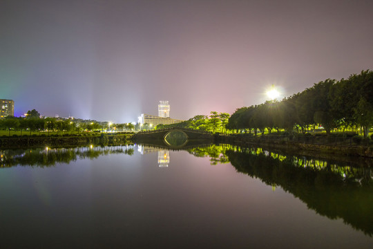 廣東省肇慶市青蓮湖景觀橋