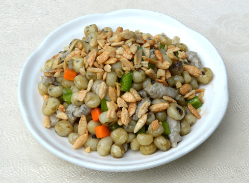 欖仁炒珍珠馬蹄