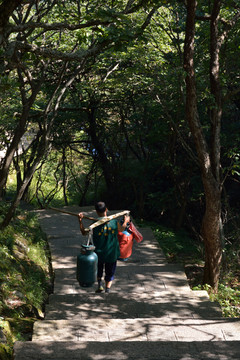 黃山挑夫