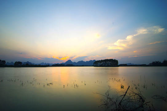 湖泊風(fēng)光