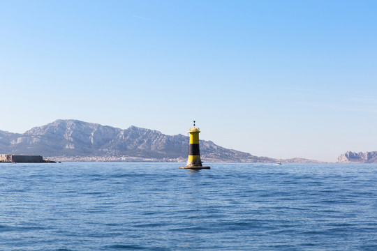 海上浮標
