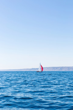 帆船大海