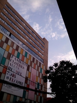 建筑與天空