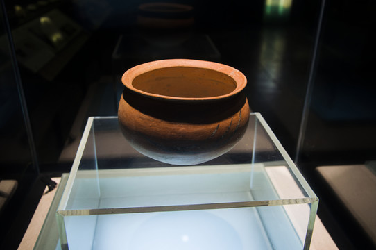古代陶罐