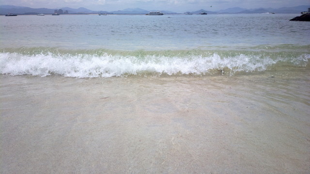 海灘浪花