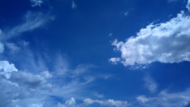 藍(lán)天白云