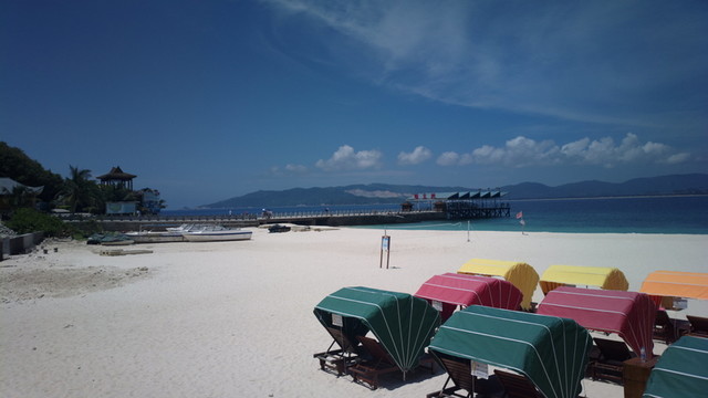 海灘休閑設(shè)施