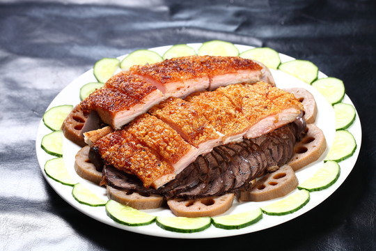 燒肉拼盤(pán)