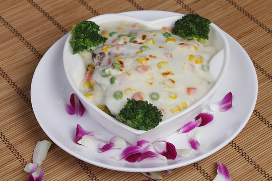 芝士焗黑椒牛扒飯