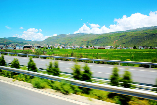 山區(qū)高速公路