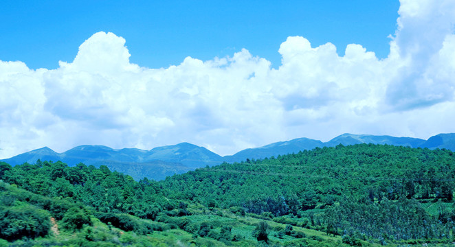 云南山區(qū)風(fēng)光