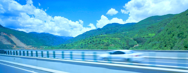 山區(qū)高速公路