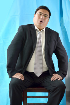 男人肖像