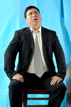 男人肖像