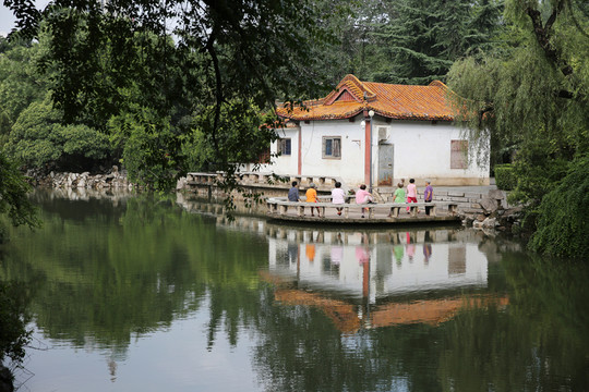 公園晨練