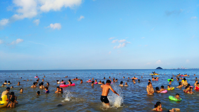 海濱泳場(chǎng)