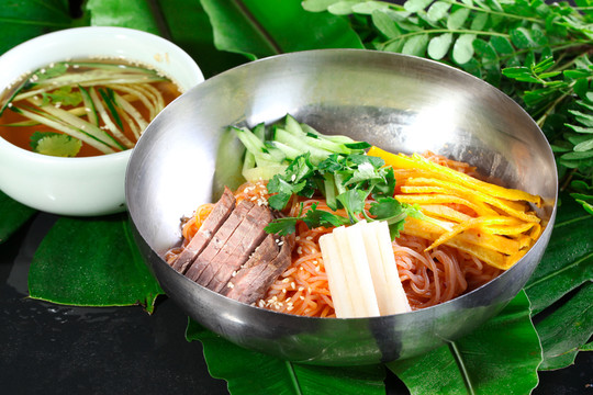 拌蕎麥冷面